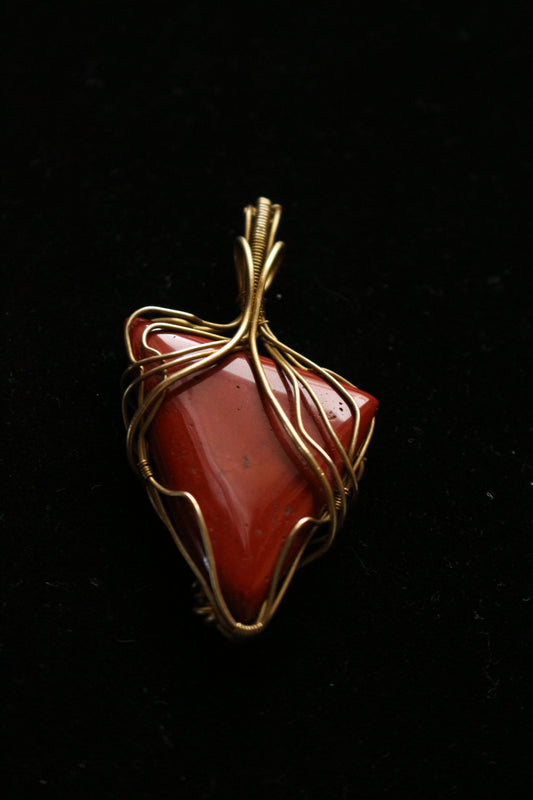 Amuleto/Talismano Diaspro rosso avvolta in filo di ottone Hand made geometric Pagan Wicca Witch